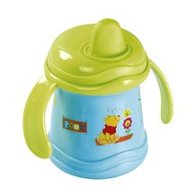 Auslaufsichere Trinktasse mit Griffen "Winnie the Pooh" von DISNEY