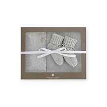 Strickdecke und Babysch&uuml;hchen von BELLYBUTTON