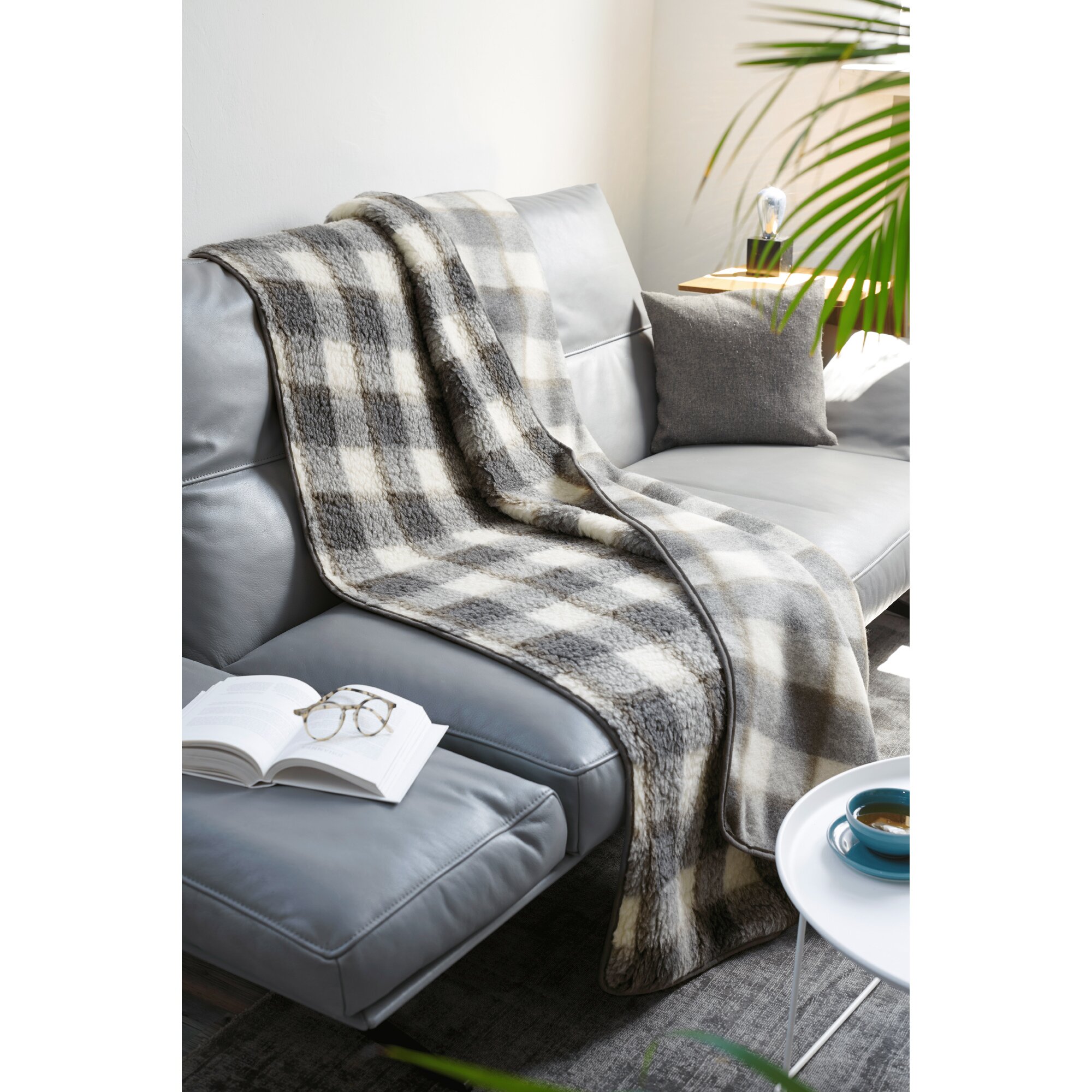 Couverture en laine vierge à carreaux