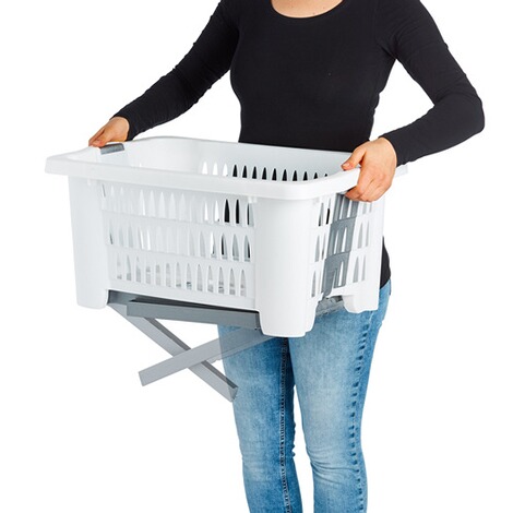 Wäschekorb mit Beinen online kaufen | Die moderne Hausfrau